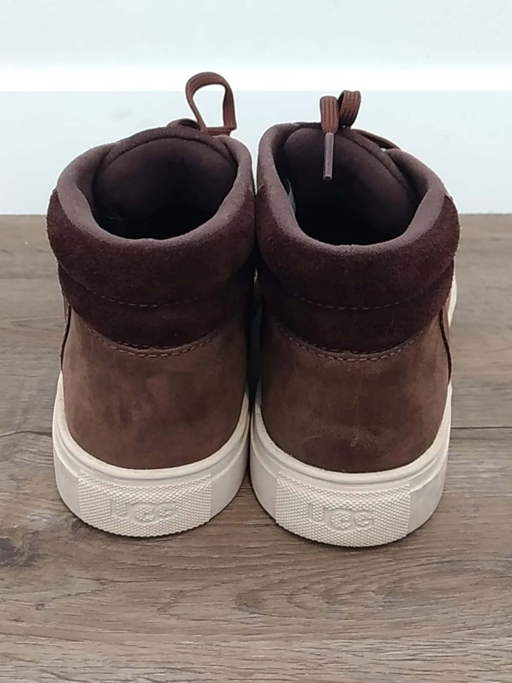 Ugg Men's Brown Leather/Suede Chukka Weather Sneakers Casual Lace-Up Waterproof